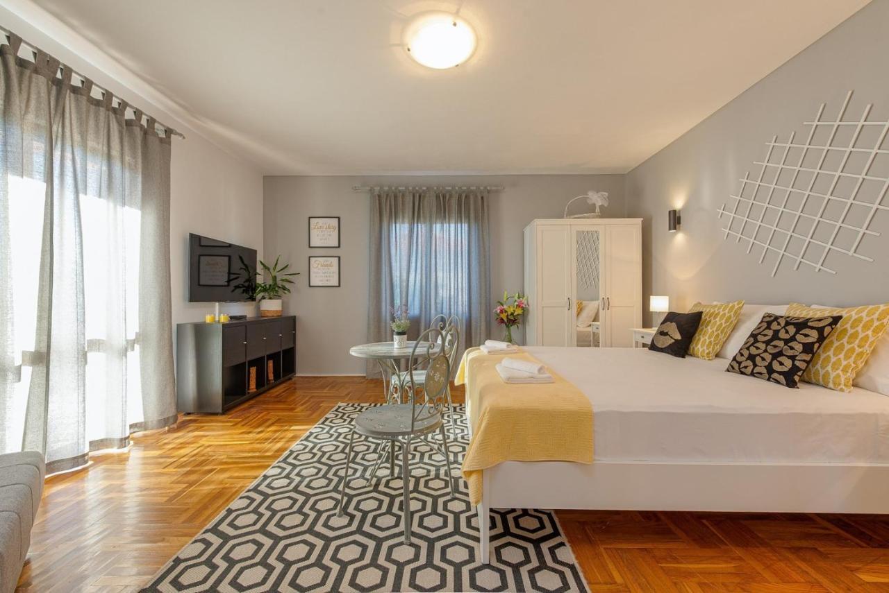 Apartment Bo&Dy With Private Pool Rogoznica  Exterior foto